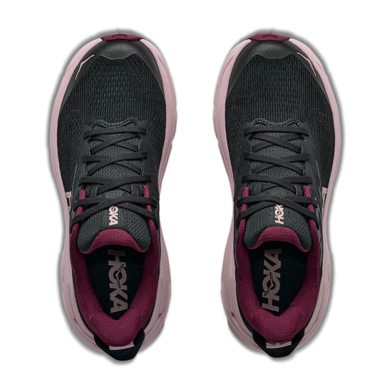 Hoka Challenger 8